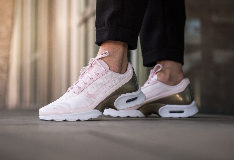 basket nike requin femme rose basket nike requin femme rose