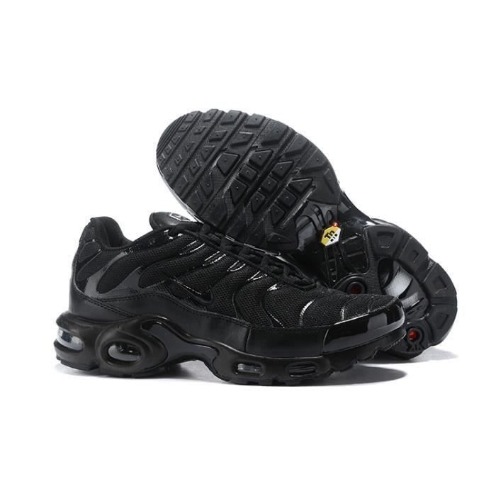 baskets nike tn